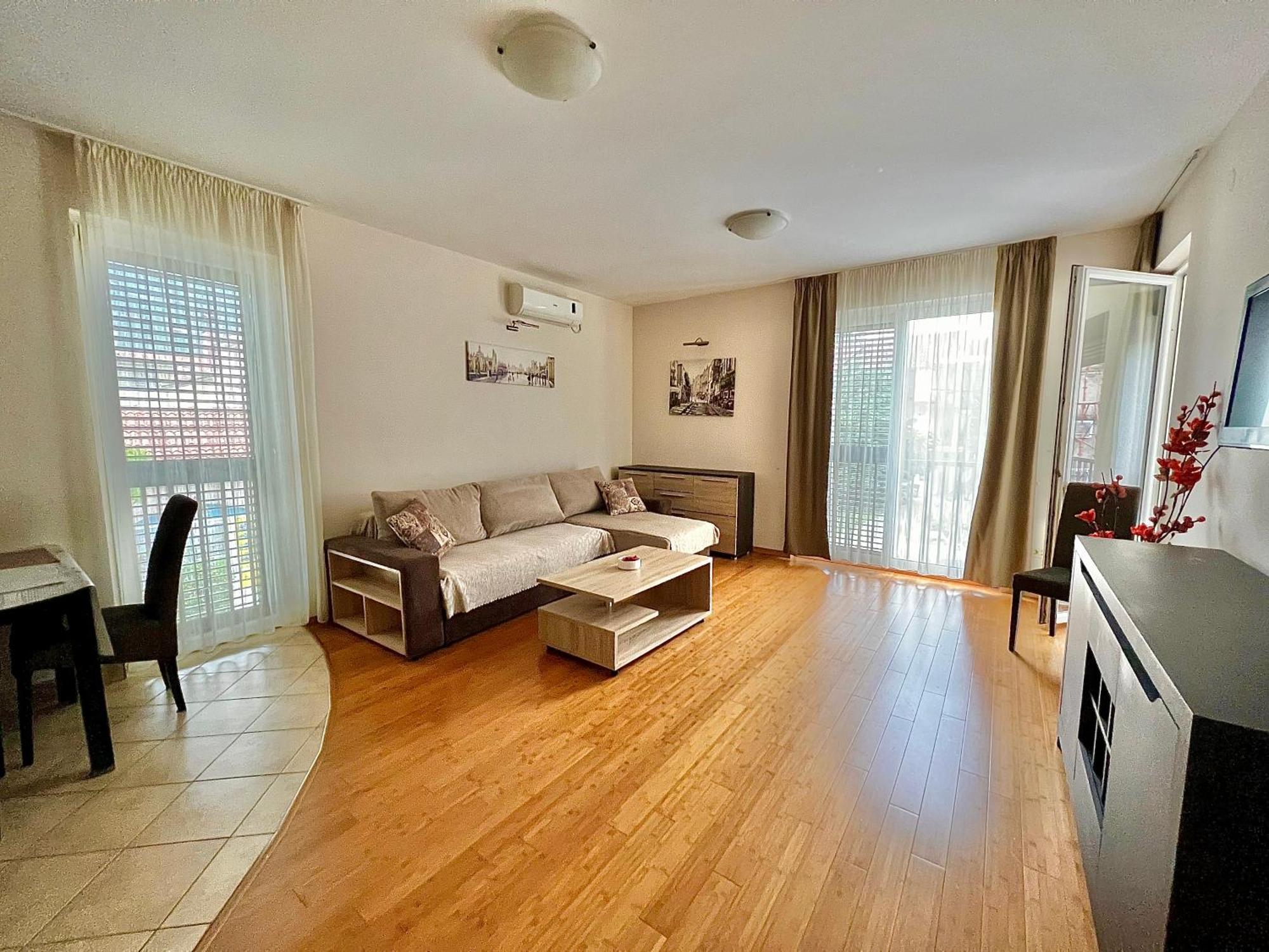 Apartments Nirgilija Tivat Eksteriør billede
