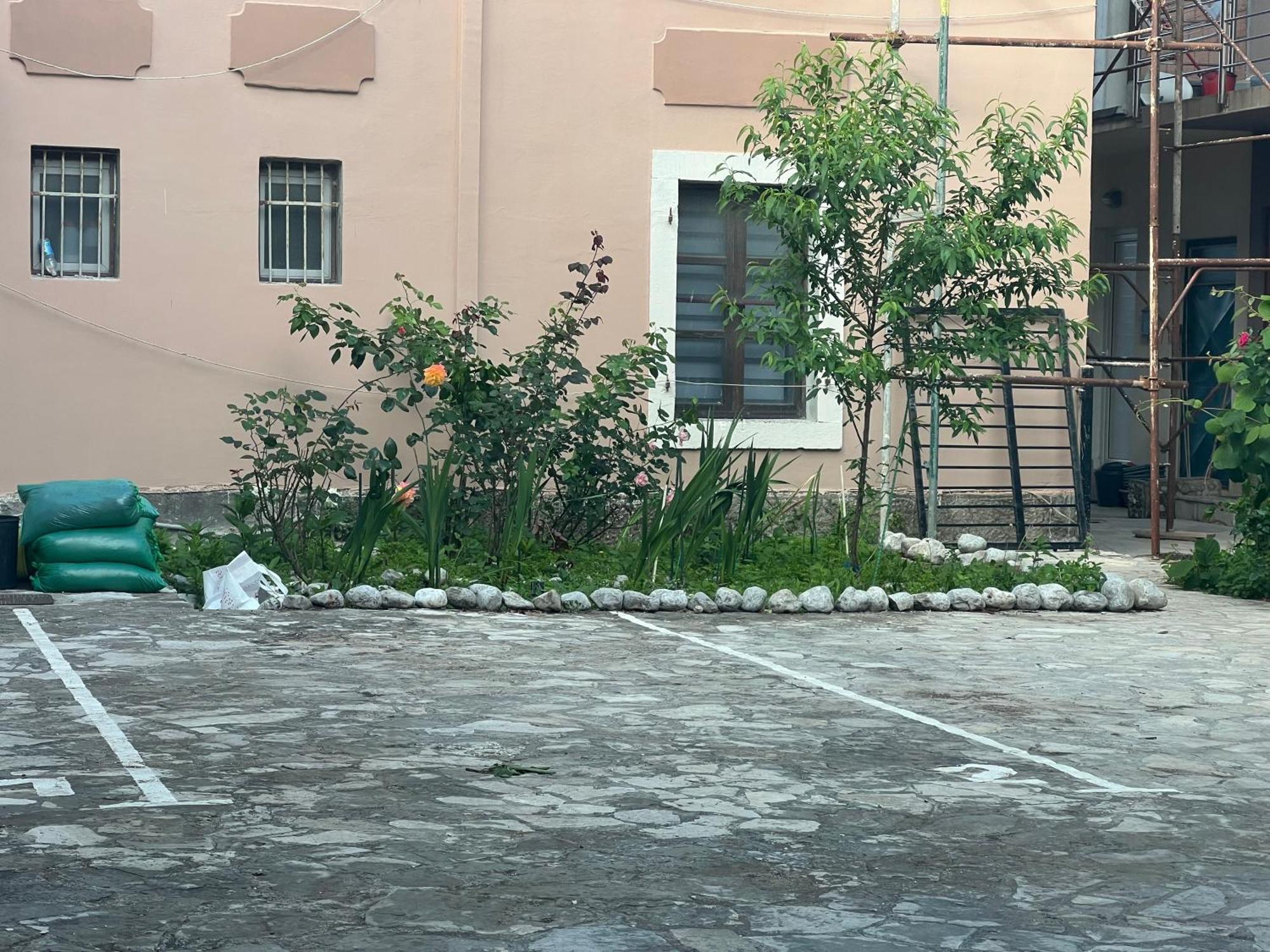 Apartments Nirgilija Tivat Eksteriør billede